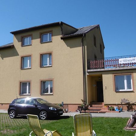 Pokoje Goscinne Monika 1000 Lecia Panstwa Polskiego 3 Владыславово Экстерьер фото